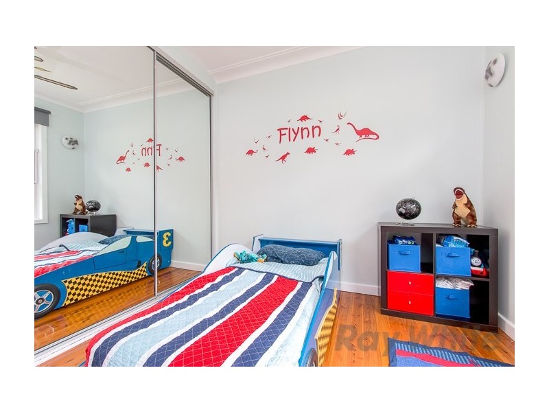 8 Crossland Street, Adamstown Heights NSW 2289