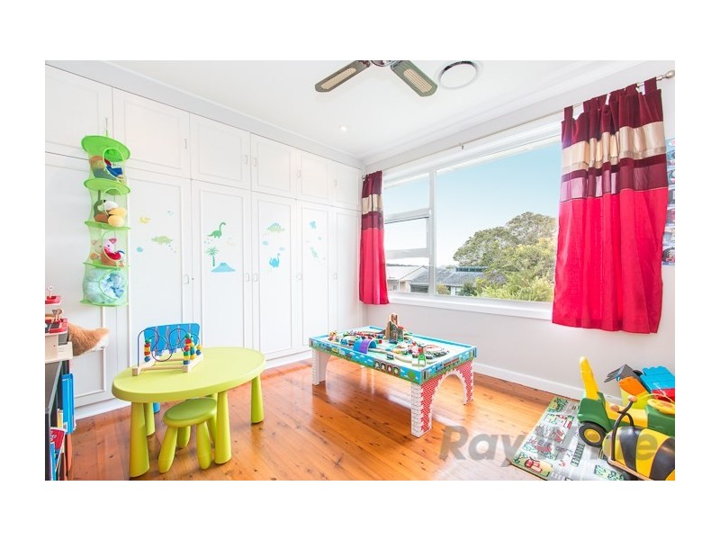 8 Crossland Street, Adamstown Heights NSW 2289