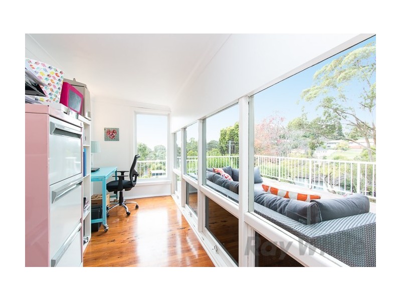 8 Crossland Street, Adamstown Heights NSW 2289