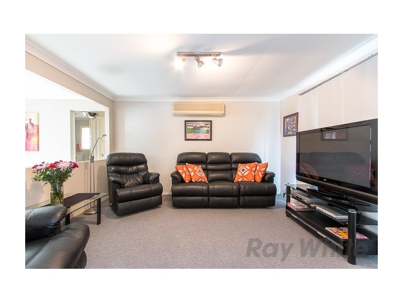 8 Calancra Avenue, Cameron Park NSW 2285