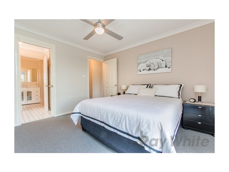 8 Calancra Avenue, Cameron Park NSW 2285