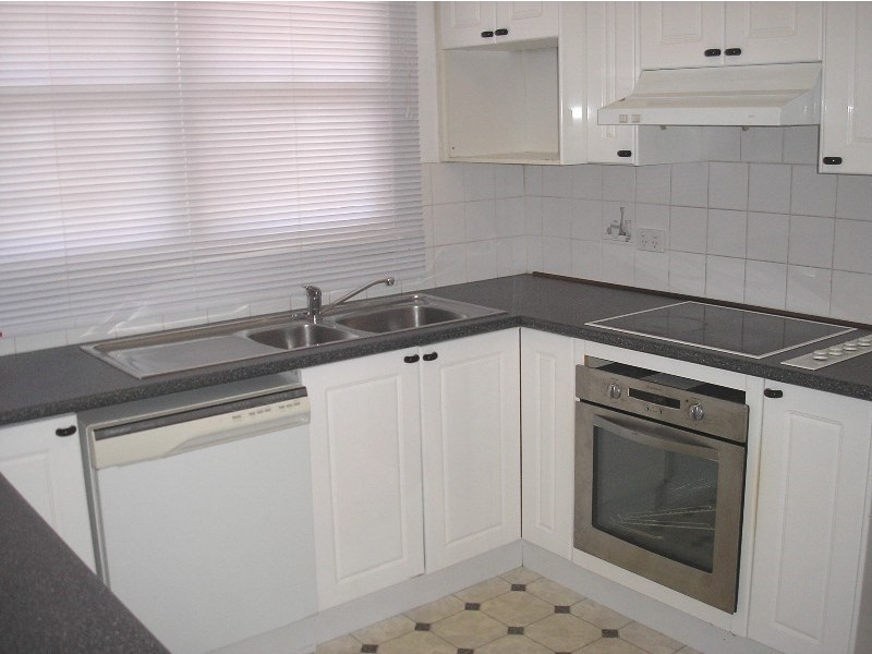 27 Reservoir Road, Glendale NSW 2285