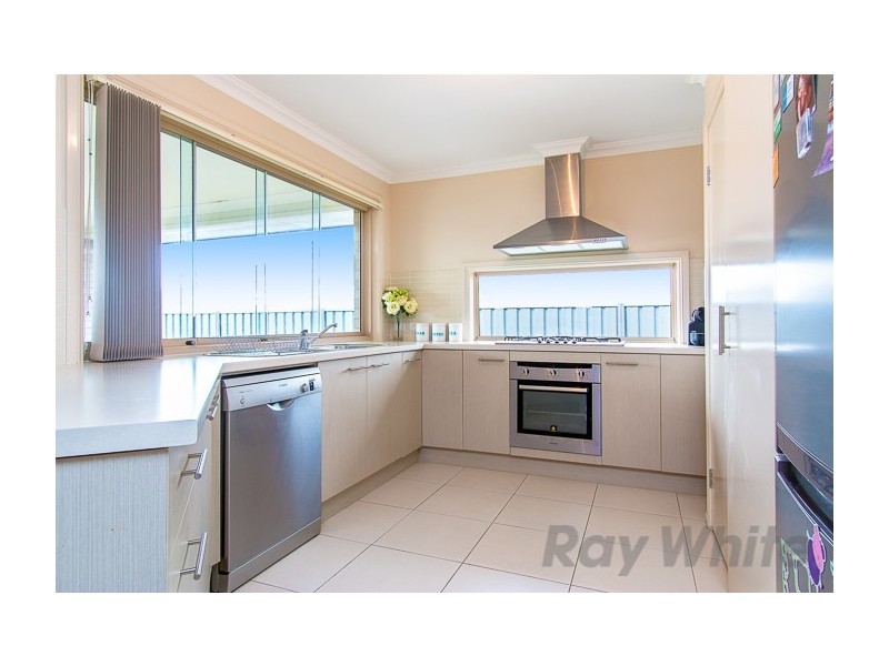 15 Graysynd Circuit, Cameron Park NSW 2285