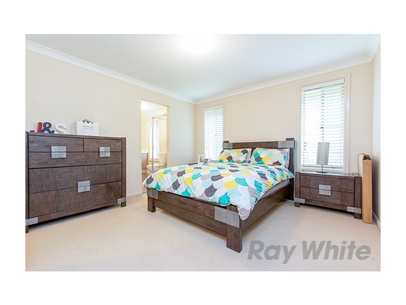 15 Graysynd Circuit, Cameron Park NSW 2285