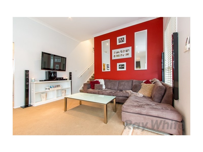 2 Merivale Road, Mount Hutton NSW 2290