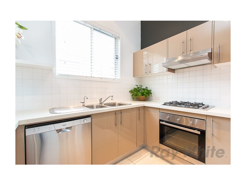 2 Merivale Road, Mount Hutton NSW 2290