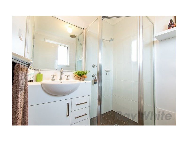 2 Merivale Road, Mount Hutton NSW 2290