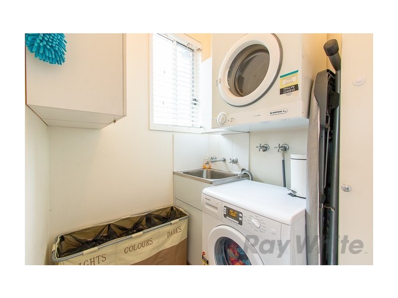 2 Merivale Road, Mount Hutton NSW 2290