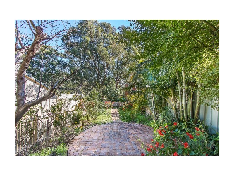 32 Garden Grove Parade, Adamstown Heights NSW 2289
