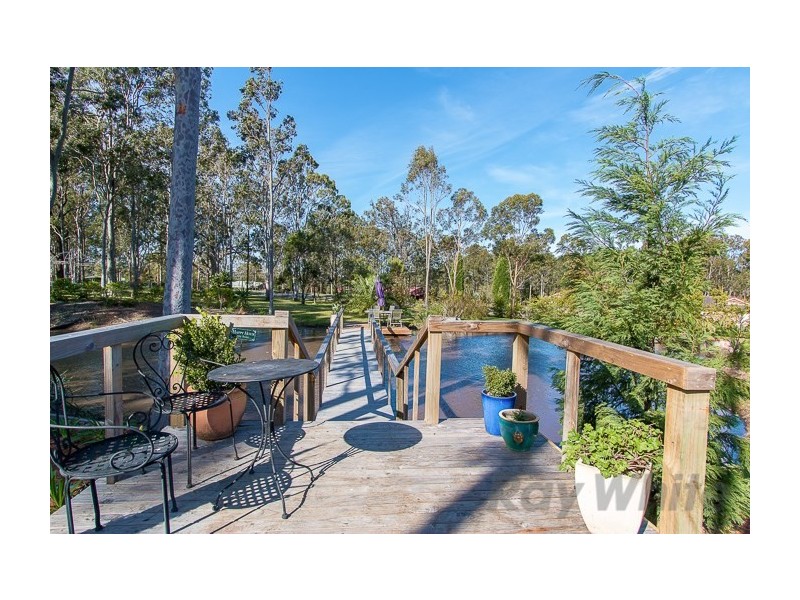 2 Brough Place, Wallalong NSW 2320