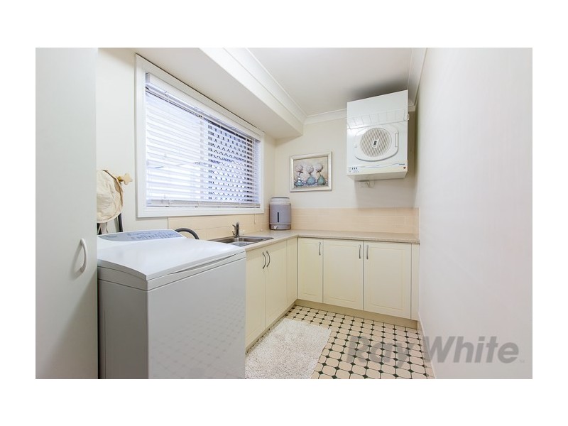 2 Brough Place, Wallalong NSW 2320