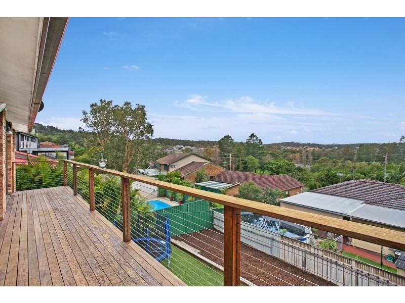 4 Chelston Street, Warners Bay NSW 2282