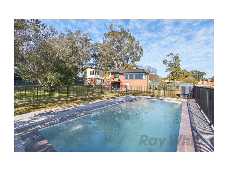 16 Parkway Avenue, Raymond Terrace NSW 2324