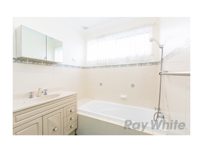 16 Cheviot Close, Elermore Vale NSW 2287