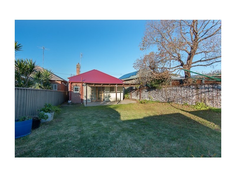 52 Barton Street, Mayfield NSW 2304