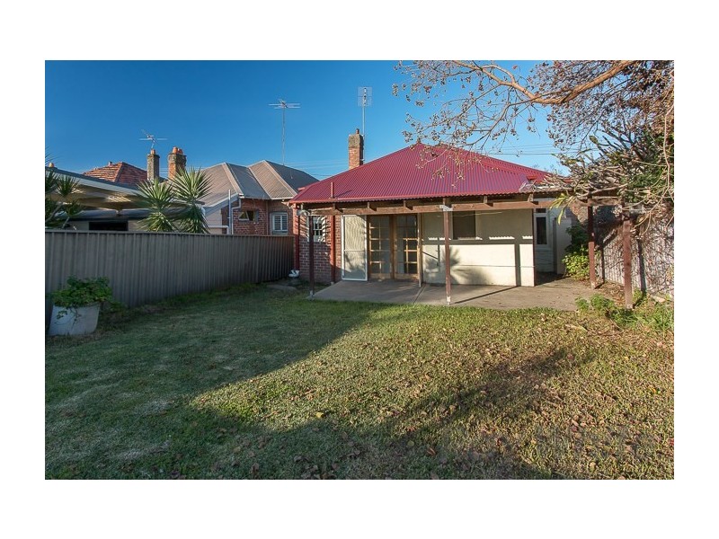 52 Barton Street, Mayfield NSW 2304