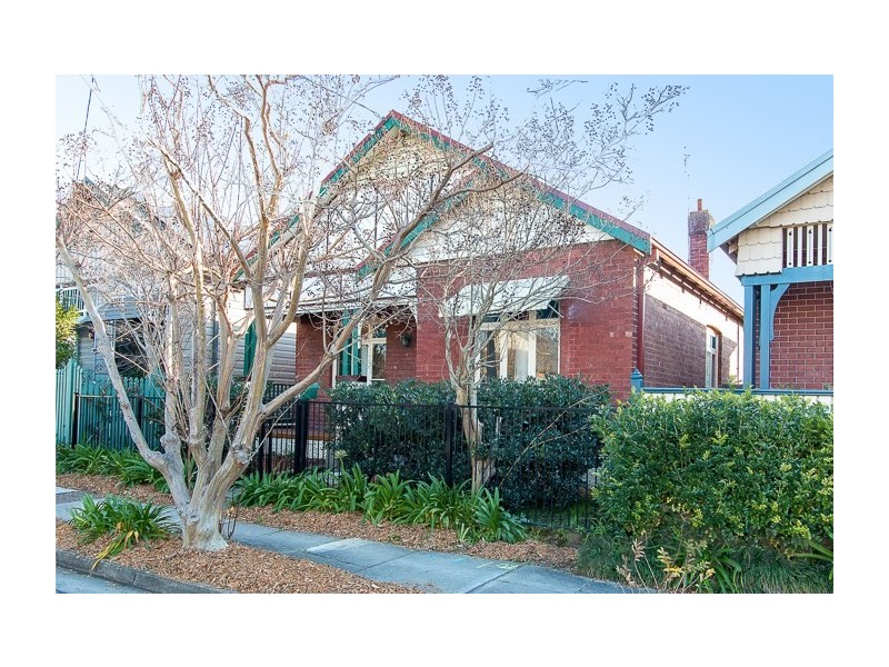 52 Barton Street, Mayfield NSW 2304