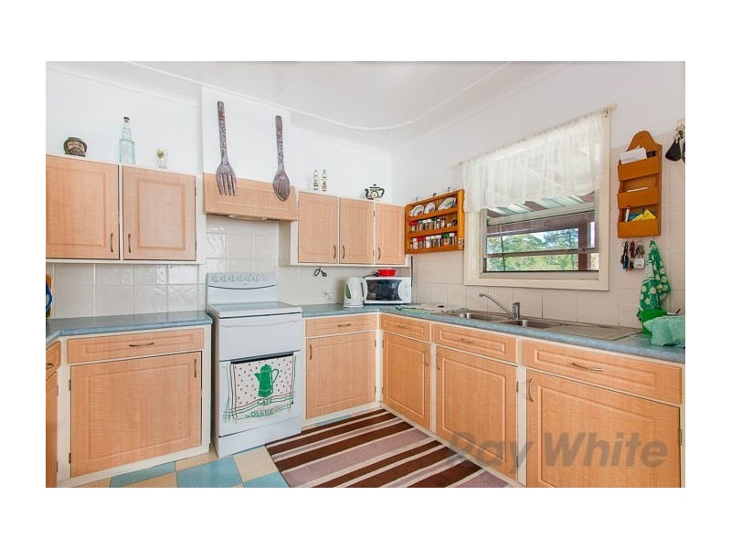 30 Laxton Crescent, Belmont North NSW 2280