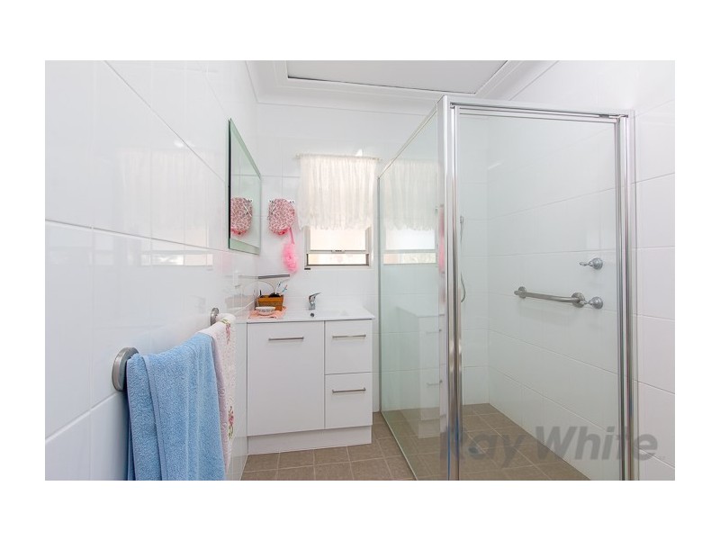 30 Laxton Crescent, Belmont North NSW 2280