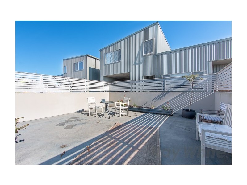 3/124 Young Street, Carrington NSW 2294