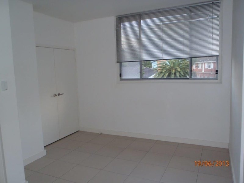 4/4 Hillview Crescent, The Hill NSW 2300