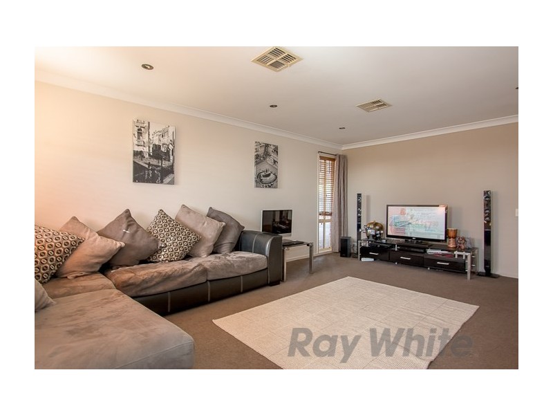 69 Gundaroo Circuit, Maryland NSW 2287