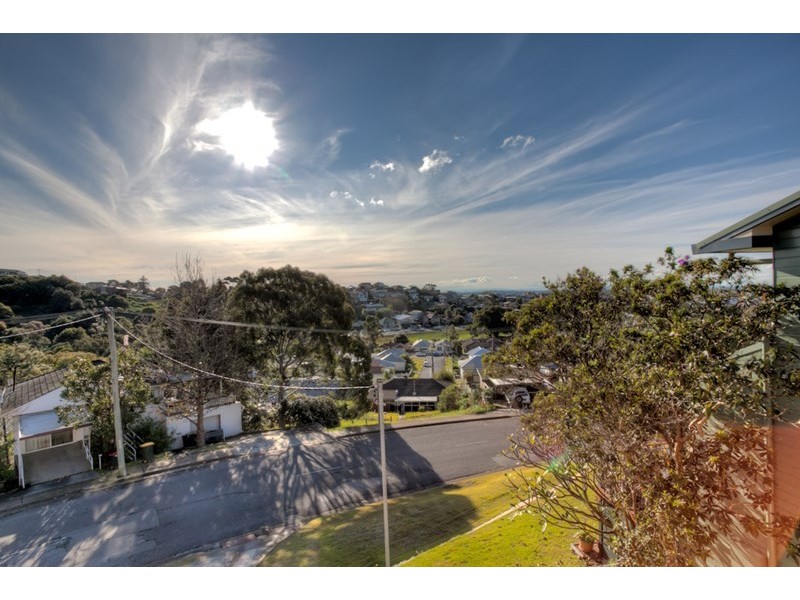 21 Yule Road, Merewether NSW 2291