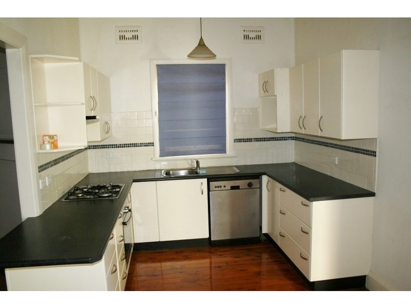 14 Dorothy Street, Hamilton NSW 2303