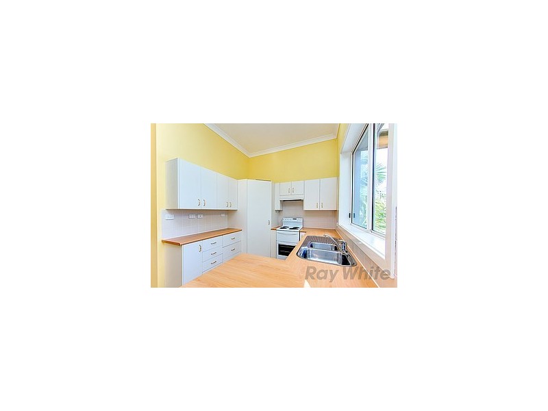 32 Garden Grove Parade, Adamstown Heights NSW 2289