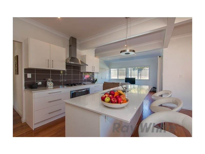 8 Hallvert Crescent, Charlestown NSW 2290