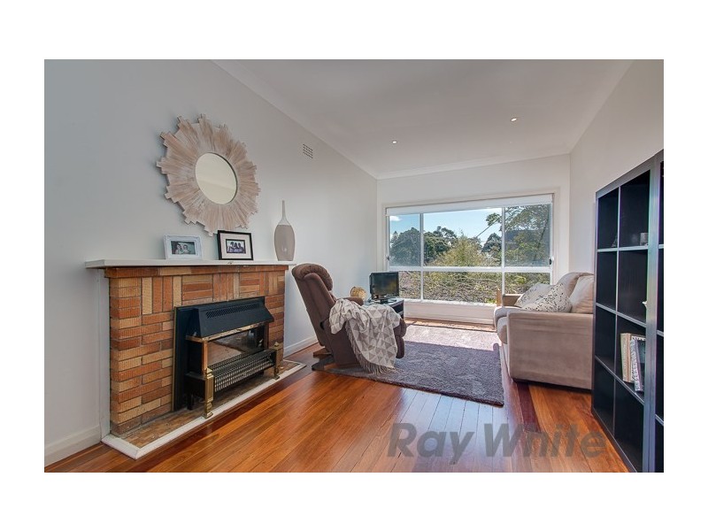 8 Hallvert Crescent, Charlestown NSW 2290