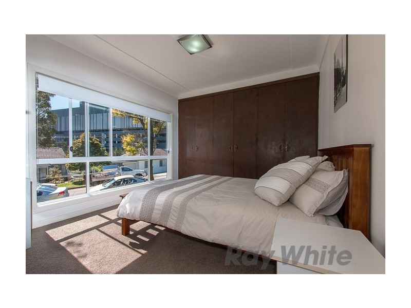 8 Hallvert Crescent, Charlestown NSW 2290