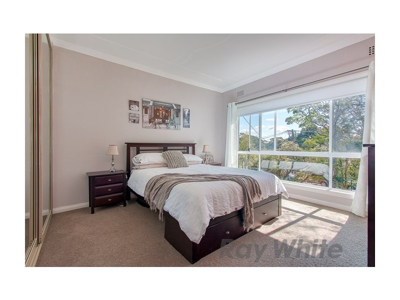 8 Hallvert Crescent, Charlestown NSW 2290