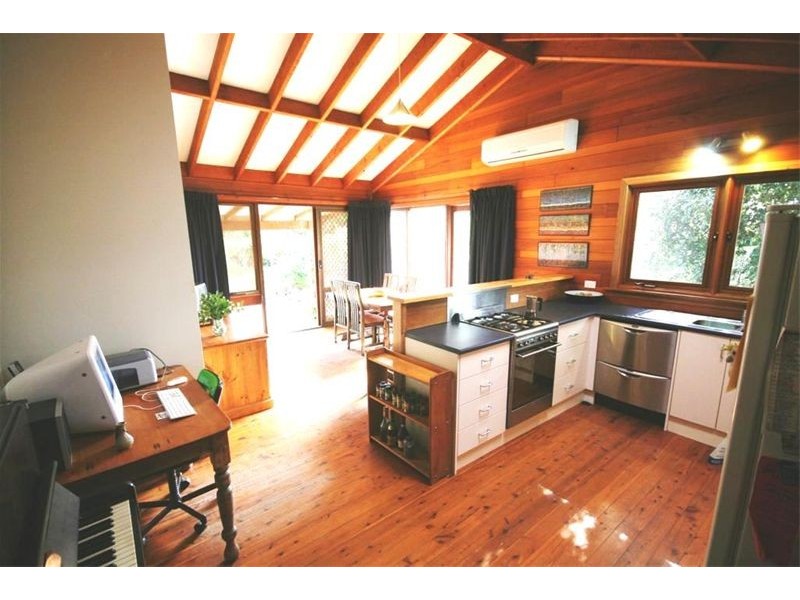 33 Jellicoe Parade, New Lambton NSW 2305