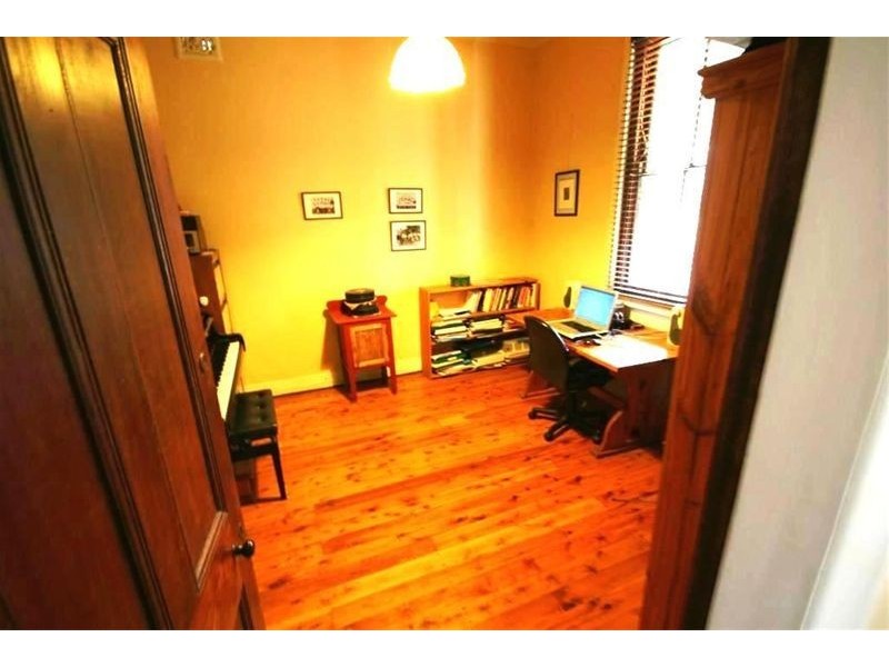 33 Jellicoe Parade, New Lambton NSW 2305