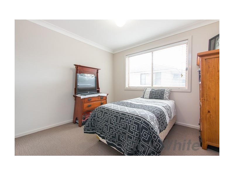 87 Constitution Drive, Cameron Park NSW 2285
