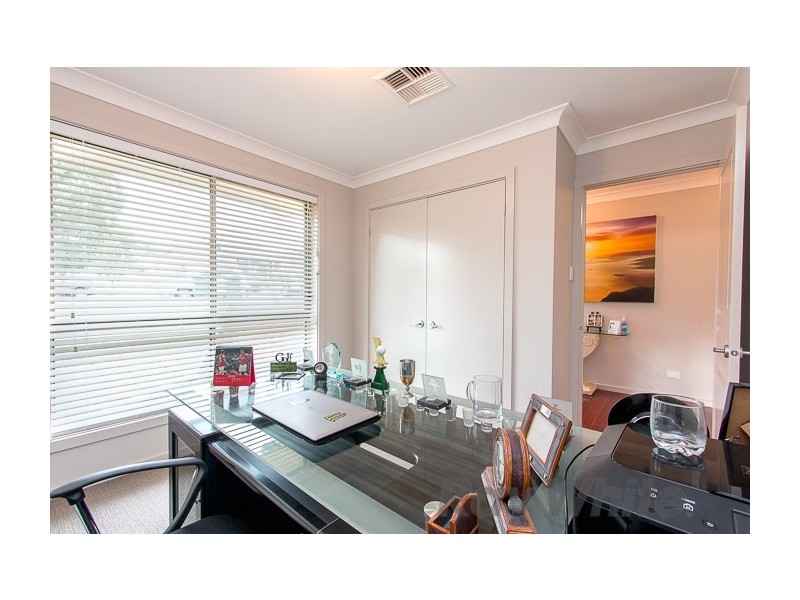 87 Constitution Drive, Cameron Park NSW 2285