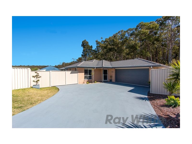 7 Nicholas Close, Cameron Park NSW 2285