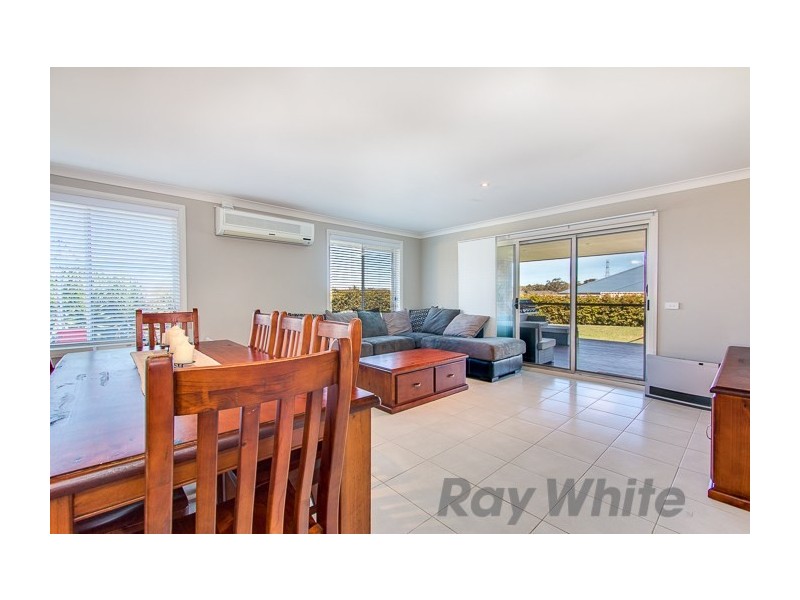 7 Nicholas Close, Cameron Park NSW 2285