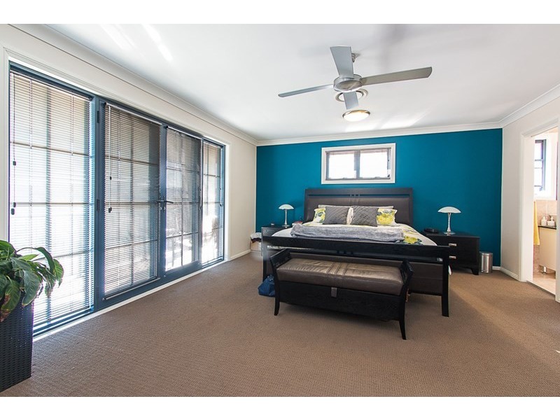 78 Constitution Drive, Cameron Park NSW 2285