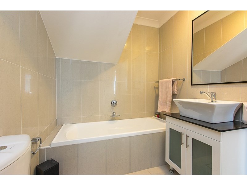 78 Constitution Drive, Cameron Park NSW 2285