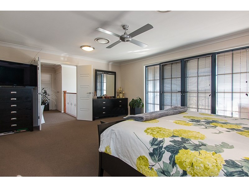 78 Constitution Drive, Cameron Park NSW 2285