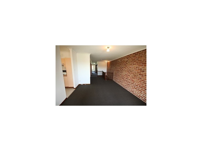 2/26 Stephanie Close, Macquarie Hills NSW 2285