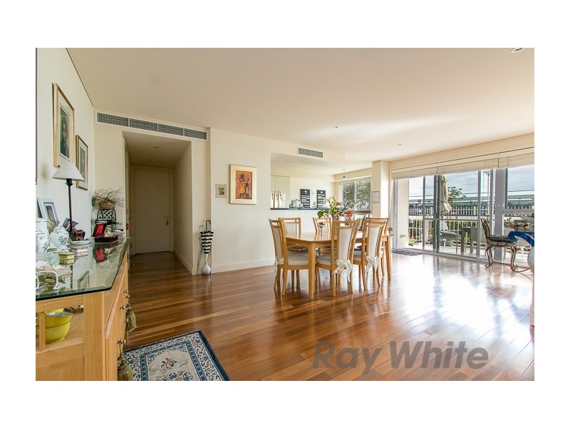 2/304 Wharf Road, Newcastle NSW 2300