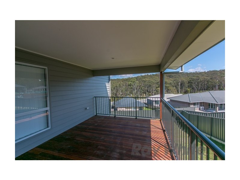 9 Yarborough Road, Cameron Park NSW 2285