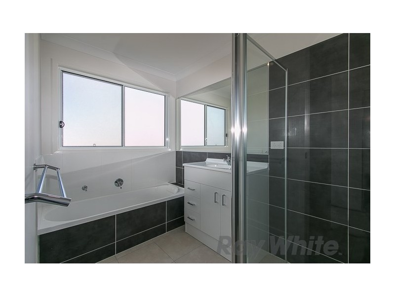 9 Yarborough Road, Cameron Park NSW 2285