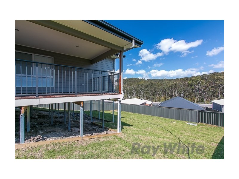 9 Yarborough Road, Cameron Park NSW 2285