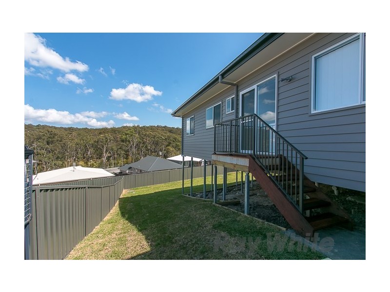 9 Yarborough Road, Cameron Park NSW 2285