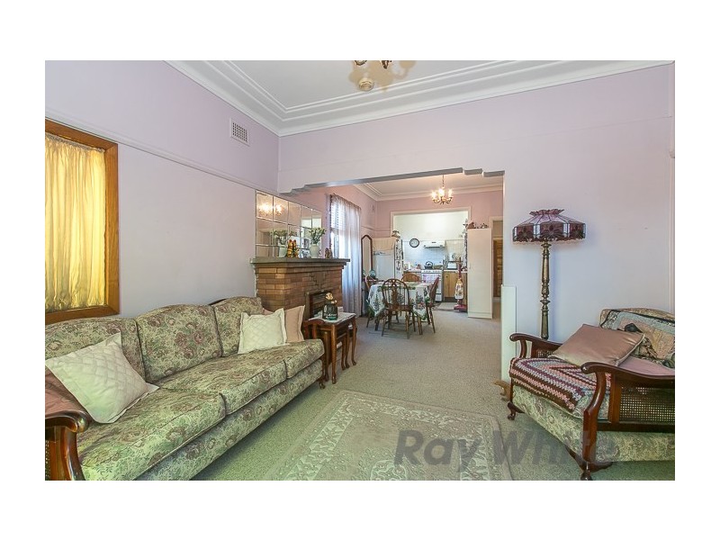 51 Macquarie Street, Mayfield NSW 2304