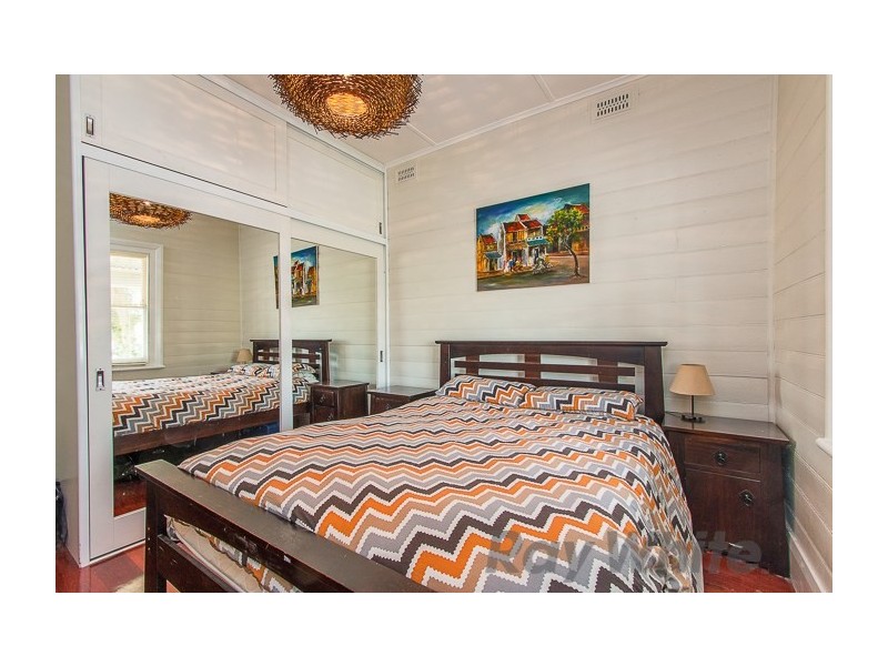 8 William Street, Tighes Hill NSW 2297